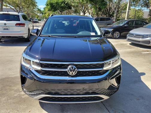 2023 Volkswagen Taos 1.5T SEL