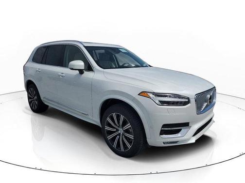 Crystal White 2025 Volvo XC90 B6 Plus 7-Seater