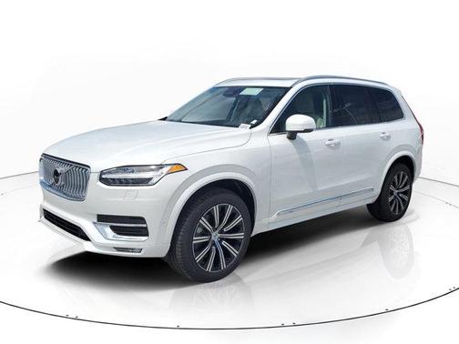 Crystal White 2025 Volvo XC90 B6 Plus 7-Seater