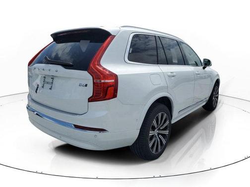 Crystal White 2025 Volvo XC90 B6 Plus 7-Seater