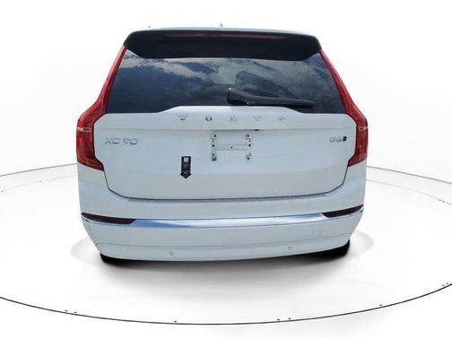 Crystal White 2025 Volvo XC90 B6 Plus 7-Seater