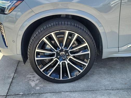 Gray Metallic 2025 Volvo XC90 B5 Plus
