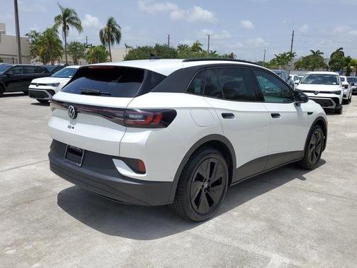 2025 Volkswagen ID.4 Pro