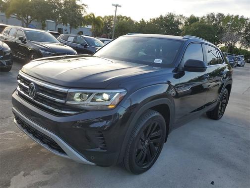 2022 Volkswagen Atlas Cross Sport 3.6L V6 SE w/Technology
