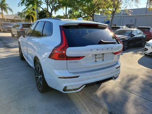Crystal White 2025 Volvo XC60 B5 Plus