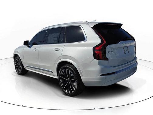 Crystal White Pearl 2026 Volvo XC90 B6 Ultra 7-Seater