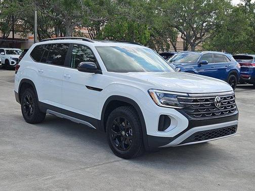 2025 Volkswagen Atlas 2.0T Peak Edition