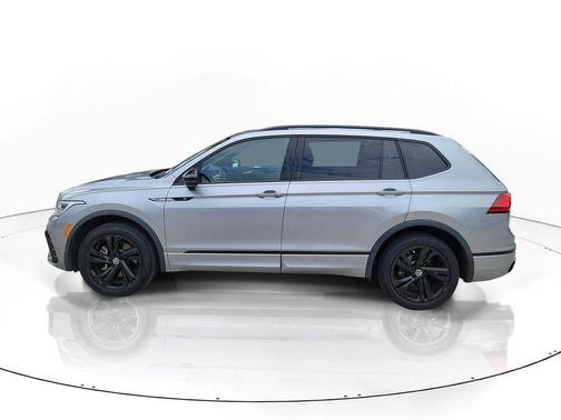 Pyrite Silver Metallic 2023 Volkswagen Tiguan 2.0T SE R-Line Black