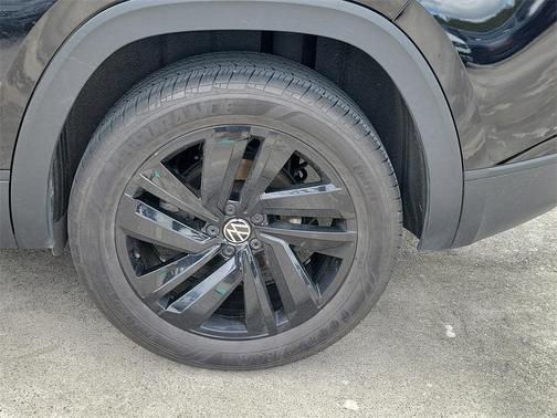 2022 Volkswagen Atlas Cross Sport 2.0T SE w/Technology