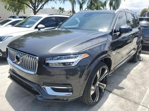 2024 Volvo XC90 B6 Ultimate Bright Theme 7-Seater