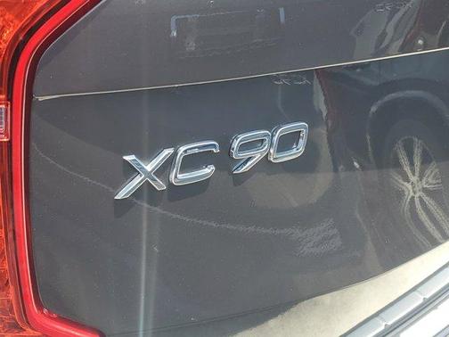 2024 Volvo XC90 B6 Ultimate Bright Theme 7-Seater