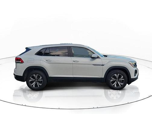 Opal White Pearl 2026 Volkswagen Atlas Cross Sport SE