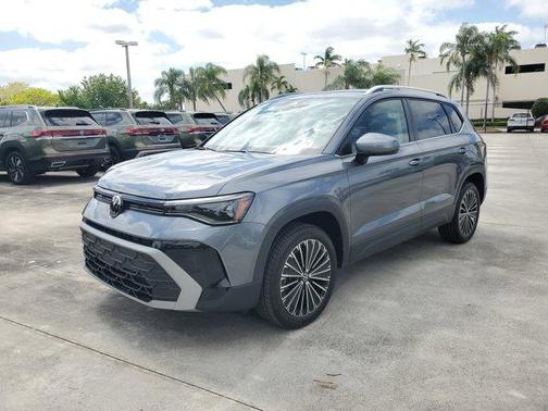 2025 Volkswagen Taos 1.5T SE