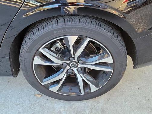 2025 Volvo S60 B5 Core