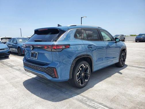 2026 Volkswagen Tiguan 2.0T SEL