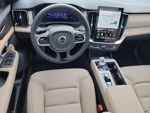 2026 Volvo XC90 B6 Plus 6-Seater