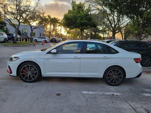 2025 Volkswagen Jetta GLI 2.0T Autobahn