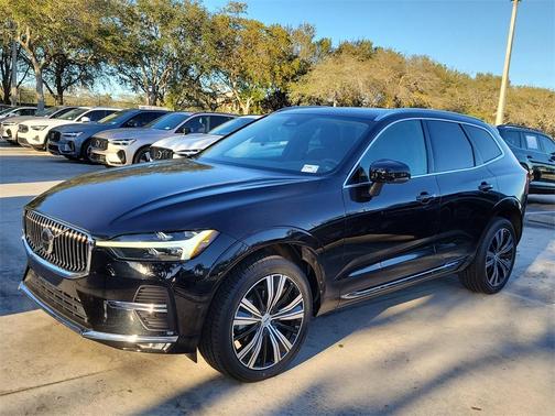 2023 Volvo XC60 B5 Plus Bright Theme
