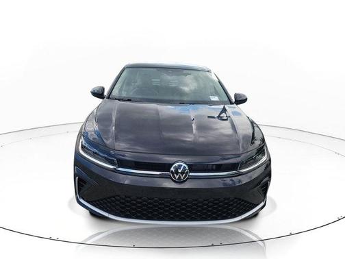 Deep Black Pearl Effect 2026 Volkswagen Jetta 1.5T SE
