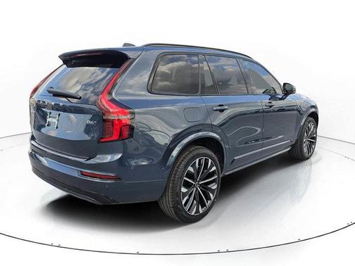 Denim Blue Metallic 2026 Volvo XC90 B6 Ultra Dark Theme 6-Seater