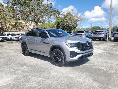 2025 Volkswagen Atlas Cross Sport 2.0T SEL R-Line Black