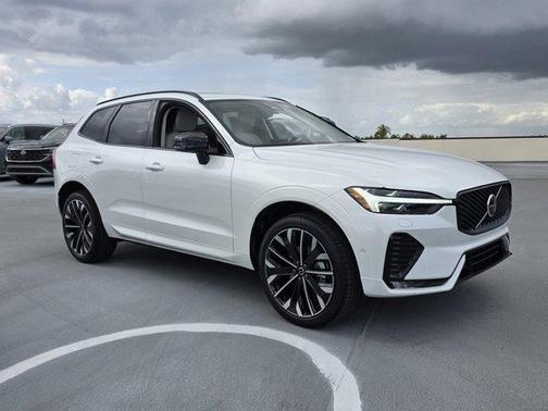 2026 Volvo XC60 B5 Ultra