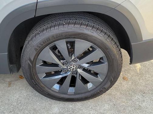 2024 Volkswagen Taos 1.5T S