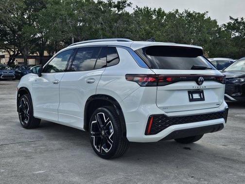 2025 Volkswagen Tiguan 2.0T SEL R-Line
