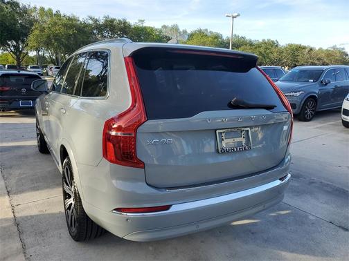 2024 Volvo XC90 Recharge Plug-In Hybrid T8 Ultimate Bright Theme 7-Seater