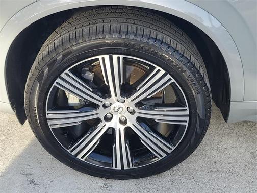 2024 Volvo XC90 Recharge Plug-In Hybrid T8 Ultimate Bright Theme 7-Seater