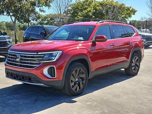 2025 Volkswagen Atlas 2.0T SE w/Technology