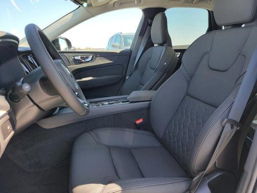 Forest Green 2026 Volvo XC60 B5 Plus
