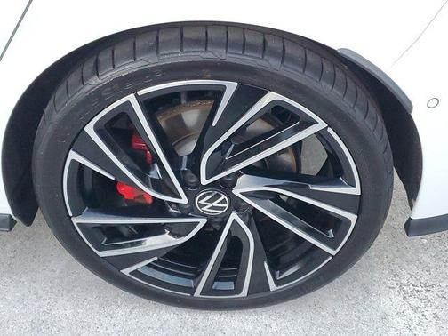 2024 Volkswagen Golf GTI 2.0T Autobahn