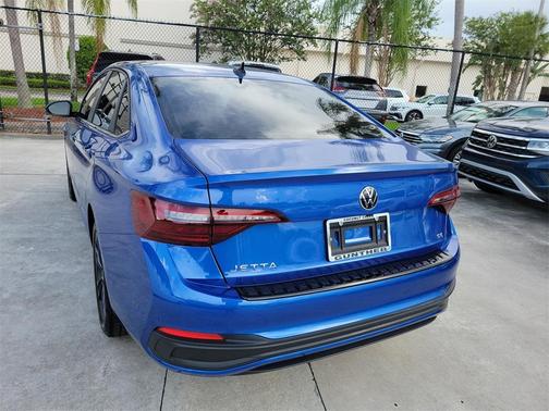 2024 Volkswagen Jetta 1.5T SE