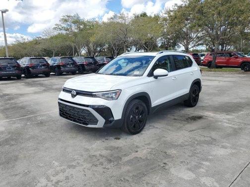 2025 Volkswagen Taos 1.5T SE