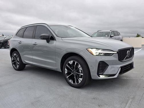 2026 Volvo XC60 B5 Plus