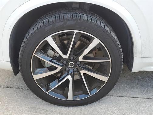 2024 Volvo XC90 B6 Plus Bright Theme 7-Seater