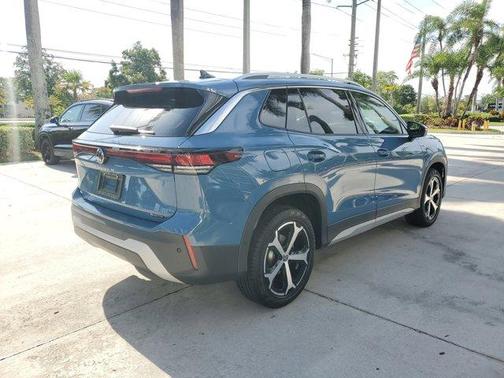 2025 Volkswagen Tiguan 2.0T SE