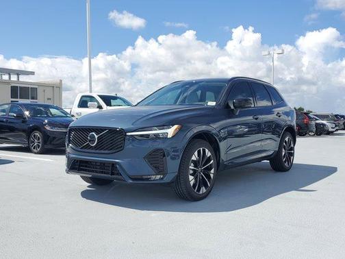 2026 Volvo XC60 B5 Ultra