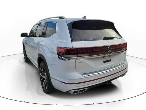 Opal White Pearl Effect 2024 Volkswagen Atlas 2.0T SEL Premium R-Line