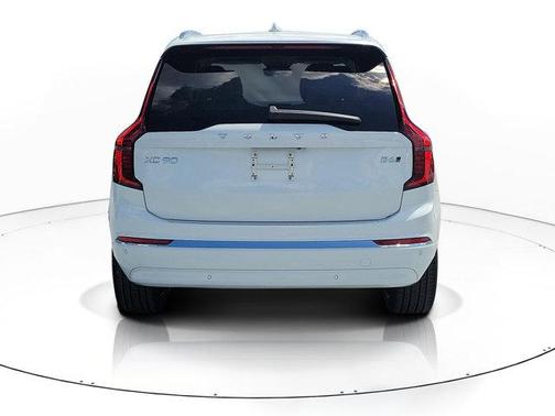 Crystal White Pearl 2026 Volvo XC90 B6 Ultra 6-Seater
