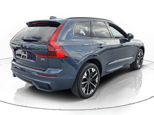 Denim Blue Metallic 2026 Volvo XC60 B5 Plus