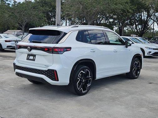 2025 Volkswagen Tiguan 2.0T SEL R-Line