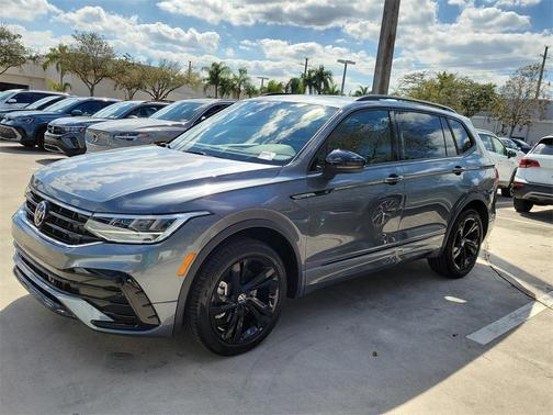 2023 Volkswagen Tiguan 2.0T SE R-Line Black
