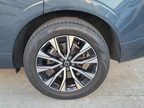2024 Volvo XC60 B5 Core