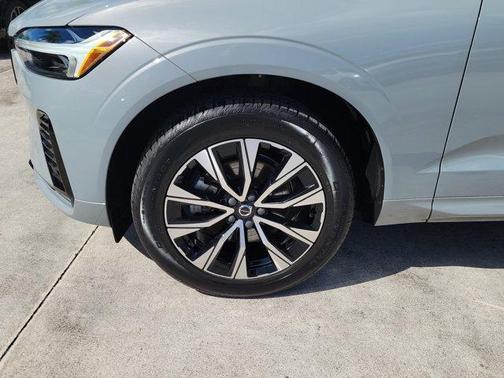 2024 Volvo XC60 B5 Core