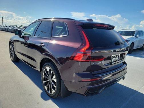2026 Volvo XC60 B5 Plus