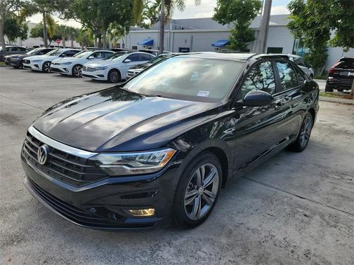 2021 Volkswagen Jetta 1.4T R-Line