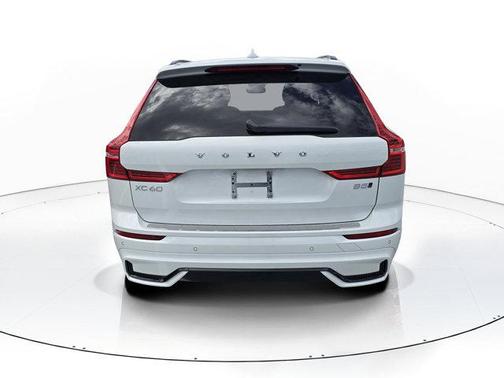 Crystal White 2025 Volvo XC60 B5 Plus