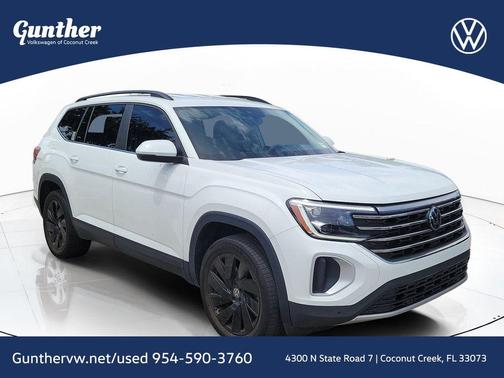 Pure White 2024 Volkswagen Atlas 2.0T SE w/Technology